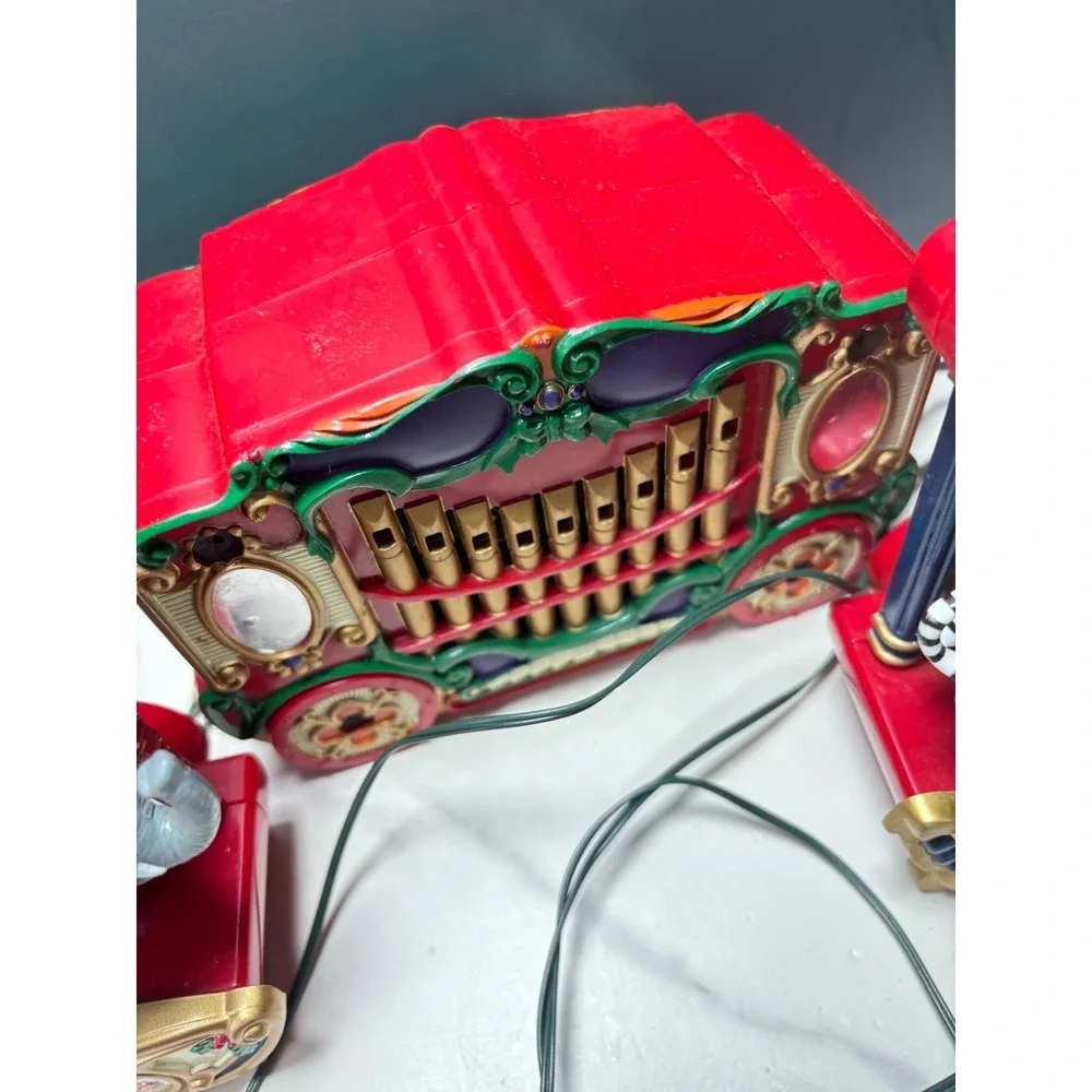 Mr Christmas Holiday Carousel Lighted Musical Animated Ornaments 7 Pc